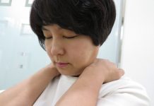 만성 두통과 편두통, 원인은 목 디스크일 수 있다